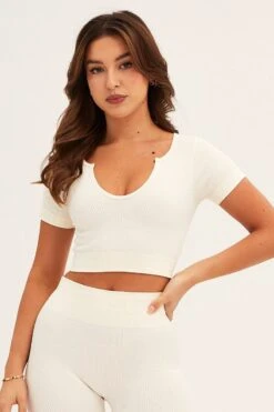 White Seamless Activewear Short Sleeve Top -Modern Fashion Shop aw top white seamless activewear singlet top 32964739760321
