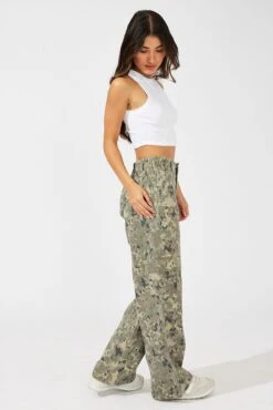 Green Print Cargo Pants Mid Rise -Modern Fashion Shop bt2637a 81p print 4